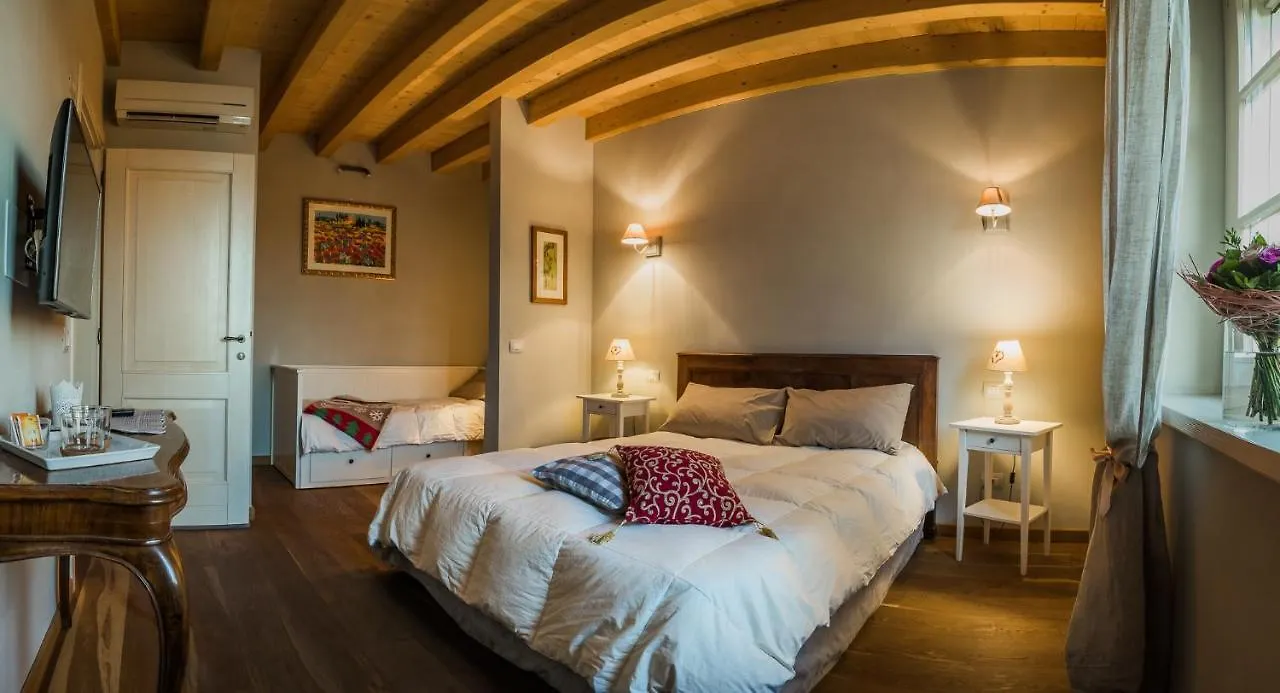 Corte San Giacomo Hotel Pozzolengo Affittacamere